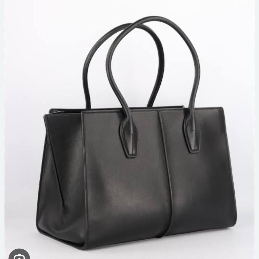 TOD’S leather bag
